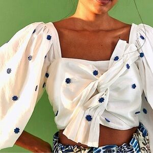 FARM RIO Flower Embroidered Crop Top